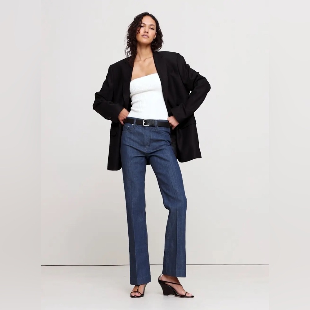 NWT! Banana Republic Dark Rinse High-Rise Bootcut Ankle Jean - Size 28 LONG 🩷